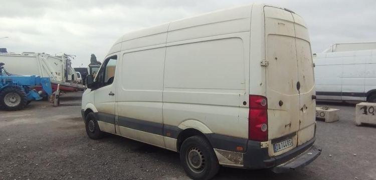 VOLKSWAGEN CRAFTER 35 2,5TDI DPF FOURGON MOYEN 109CV – DIESEL – 315360 KMS – ANNEE 2009 BLANC DA-144-RS