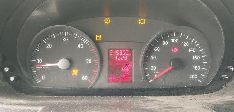 VOLKSWAGEN CRAFTER 35 2,5TDI DPF FOURGON MOYEN 109CV – DIESEL – 315360 KMS – ANNEE 2009 BLANC DA-144-RS