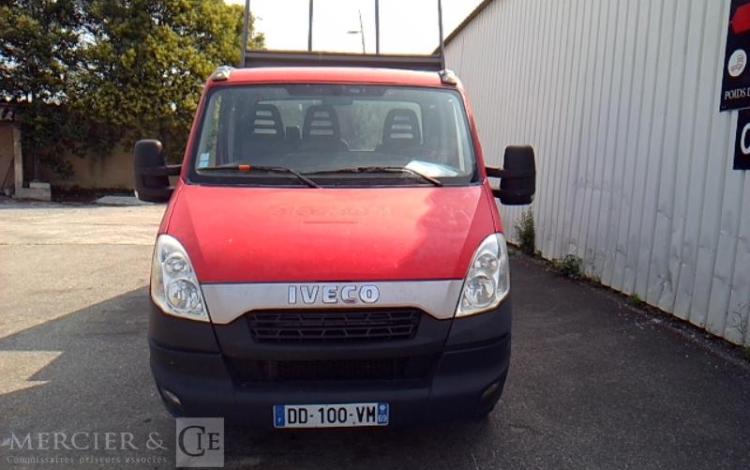IVECO 35C13 BENNE SIMPLE CABINE COFFRE ROUGE DD-100-VM