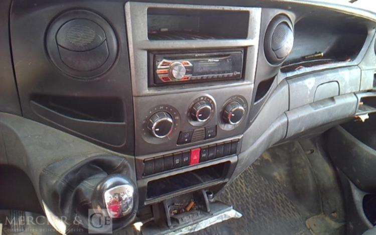 IVECO 35C13 BENNE SIMPLE CABINE COFFRE ROUGE DD-100-VM