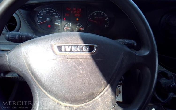 IVECO 35C13 BENNE SIMPLE CABINE COFFRE ROUGE DD-100-VM