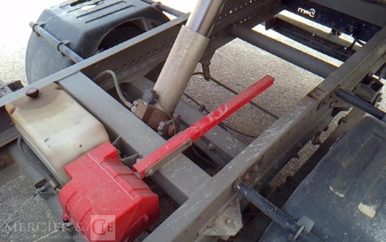 IVECO 35C13 BENNE SIMPLE CABINE COFFRE ROUGE DD-100-VM