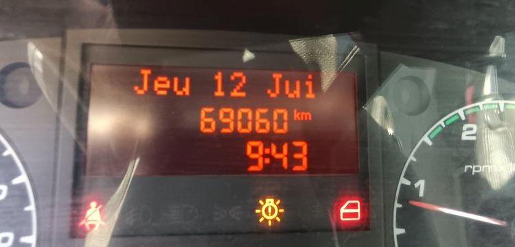 IVECO 35S11 AVEC NACELLE MULTITEL 160ALUDS 16M – DIESEL – 3462 HEURES – 69060 KMS ROUGE DD-697-AF