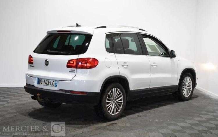 VOLKSWAGEN TIGUAN 2,0 TDI 110 CUP vendu pour pieces sans carte grise BLANC DD-743-LC