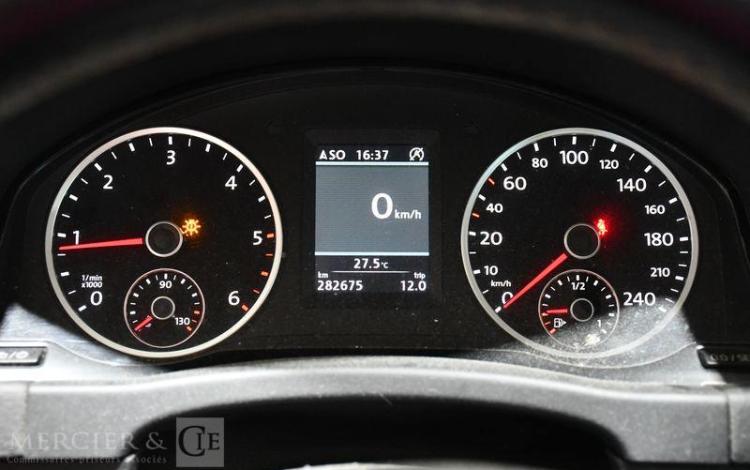 VOLKSWAGEN TIGUAN 2,0 TDI 110 CUP vendu pour pieces sans carte grise BLANC DD-743-LC