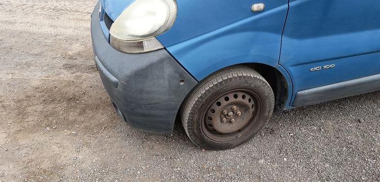 RENAULT TRAFIC 2 L1H1 1000 KGS 1,9 DCI COMBI COURT 100CV – DIESEL – 405062 KMS – AN 2005 BLEU DE-084-DV