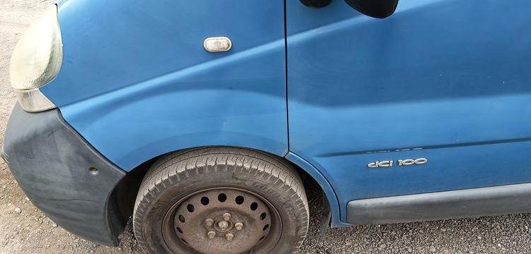 RENAULT TRAFIC 2 L1H1 1000 KGS 1,9 DCI COMBI COURT 100CV – DIESEL – 405062 KMS – AN 2005 BLEU DE-084-DV