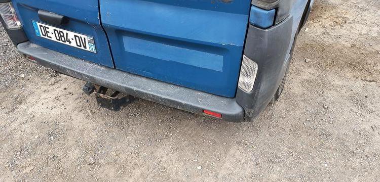 RENAULT TRAFIC 2 L1H1 1000 KGS 1,9 DCI COMBI COURT 100CV – DIESEL – 405062 KMS – AN 2005 BLEU DE-084-DV