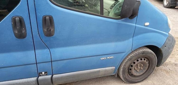 RENAULT TRAFIC 2 L1H1 1000 KGS 1,9 DCI COMBI COURT 100CV – DIESEL – 405062 KMS – AN 2005 BLEU DE-084-DV