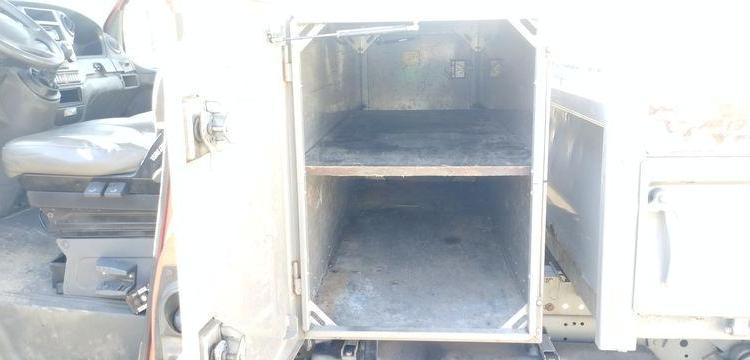 IVECO 35C13 BENNE AVEC COFFRE ACIER DIESEL – 144336 KMS – ANNEE 2014 ROUGE DE-379-MZ