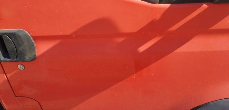 IVECO 35C13 BENNE AVEC COFFRE ACIER DIESEL – 144336 KMS – ANNEE 2014 ROUGE DE-379-MZ