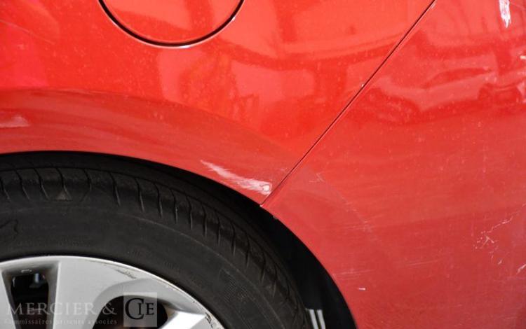 TOYOTA AURIS HYBRID ROUGE DF-583-SA