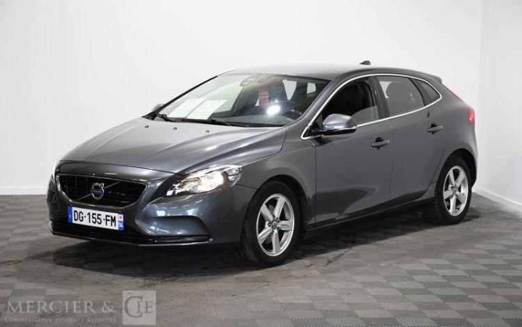 VOLVO V40 1.6 D2 115 MOMENTUM START-STOP GRIS DG-155-FM