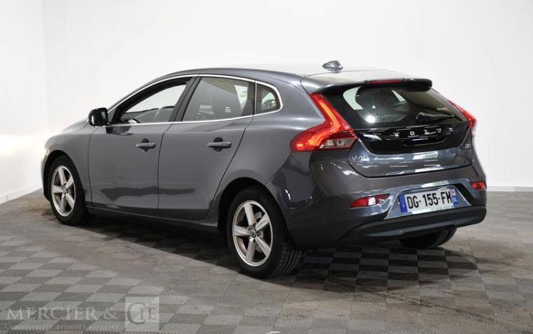 VOLVO V40 1.6 D2 115 MOMENTUM START-STOP GRIS DG-155-FM