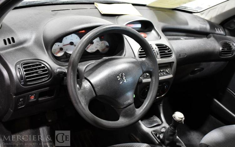 PEUGEOT 206 1,4 HDI 70 X-LINE NOIR DK-873-HS