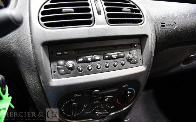 PEUGEOT 206 1,4 HDI 70 X-LINE NOIR DK-873-HS