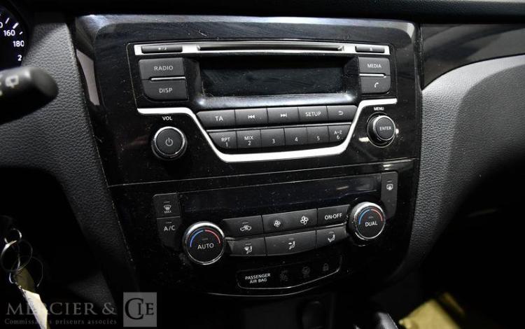 NISSAN QASHQAI 1.2 DIGT 115CH ACENTA 2WD BLANC DL-557-NY