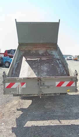 IVECO 35C13 BENNE AVEC COFFRE ACIER DIESEL – 125872 KMS – ANNEE 2015 ROUGE DR-469-QR