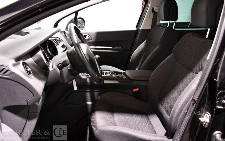 PEUGEOT 3008 1,6 HDI 115CH BUSINESS NOIR DT-250-EL