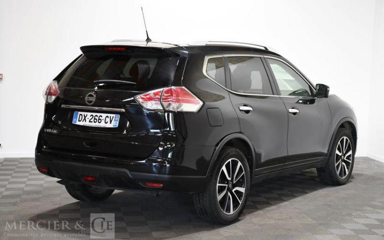 NISSAN X-TRAIL DCI130 EURO6 6MT 4X2 TEKNA NOIR DX-266-CV