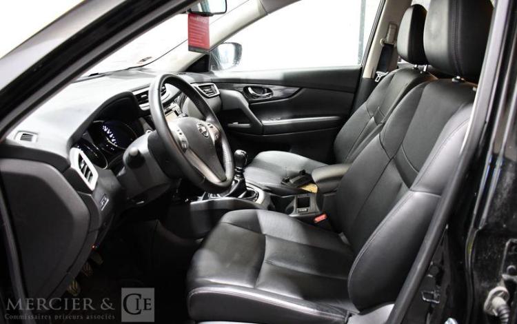 NISSAN X-TRAIL DCI130 EURO6 6MT 4X2 TEKNA NOIR DX-266-CV