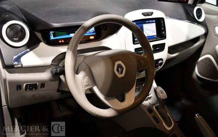 RENAULT ZOE R240 ZE 90 22KWH LOCATION CHARGE-NORMALE LIFE BVA BLANC DY-223-BT