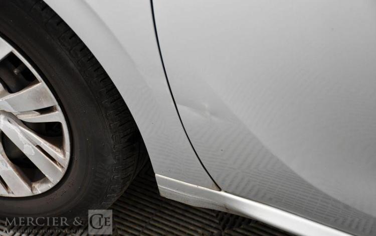 PEUGEOT 208 1,2 PURETECH 80 ACTIVE GRIS DY-626-WP
