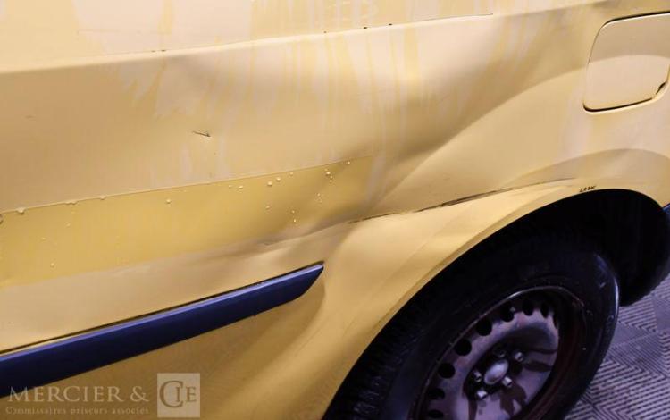 RENAULT KANGOO ZE JAUNE DY-977-CX