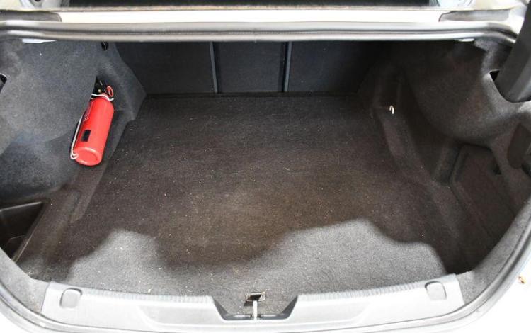 JAGUAR XE 2,0 D 165 E-PERFORMANCE PURE BVA GRIS DZ-591-MH