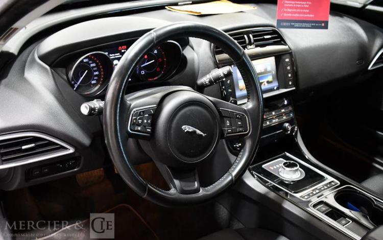 JAGUAR XE 2,0 D 165 E-PERFORMANCE PURE BVA GRIS DZ-591-MH