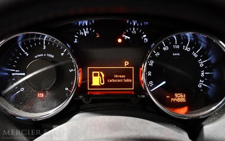 PEUGEOT 5008 1,6 BLUE HDI 120CH FAP EAT6 GRIS DZ-693-AG
