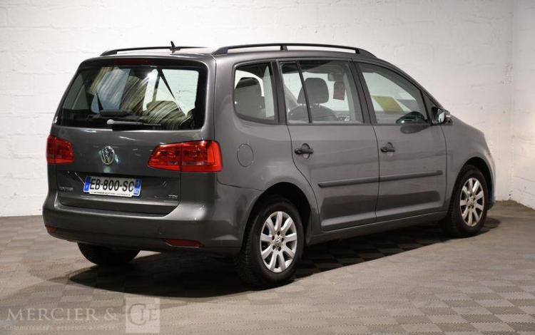 VOLKSWAGEN TOURAN 1,6 TDI105 BUSINESS TRENDLINE 7 PLS GRIS EB-800-SC