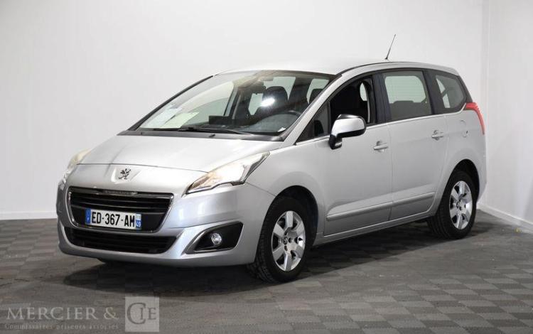 PEUGEOT 5008 1,2 PURETECH 130 ACTIVE GRIS ED-367-AM