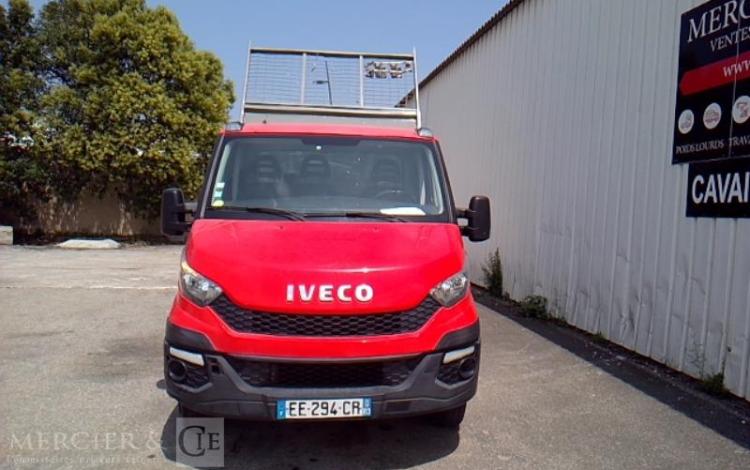 IVECO 35-130 BENNE SIMPLE CABINE COFFRE ROUGE EE-294-CR