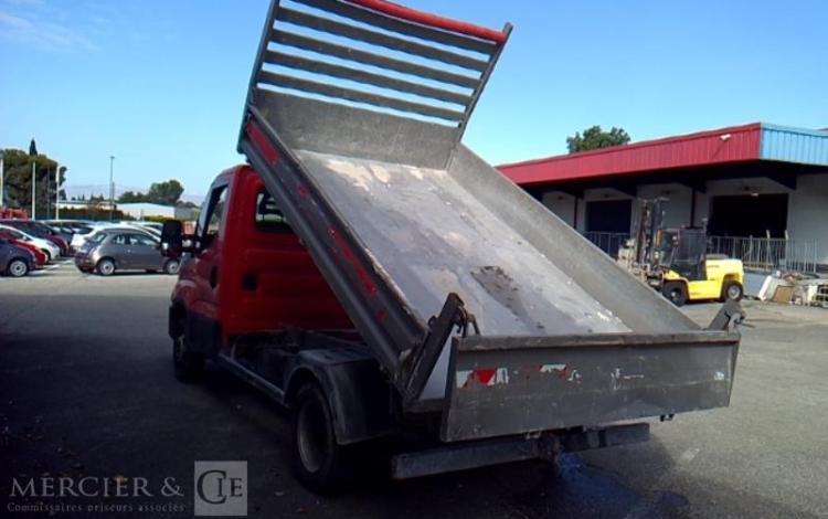 IVECO 35-130 BENNE SIMPLE CABINE ROUGE EG-024-PY