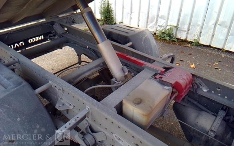 IVECO 35-130 BENNE SIMPLE CABINE ROUGE EG-024-PY