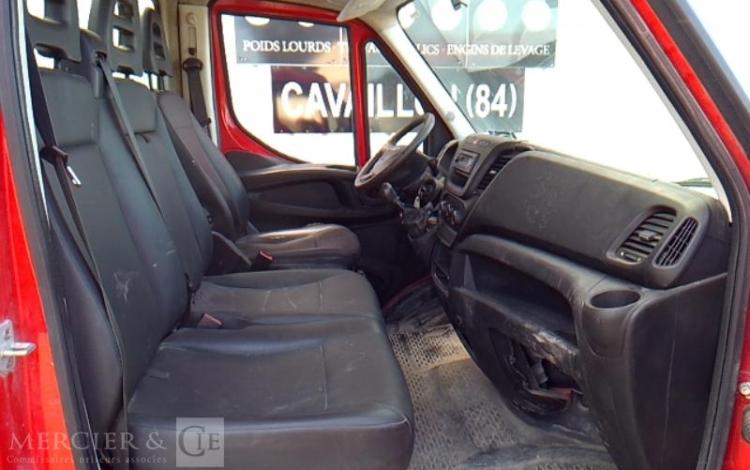 IVECO 35-130 BENNE SIMPLE CABINE ROUGE EG-024-PY