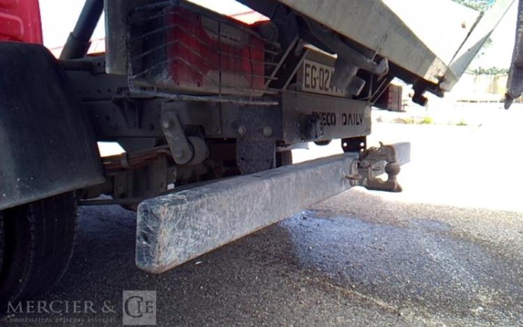 IVECO 35-130 BENNE SIMPLE CABINE ROUGE EG-024-PY