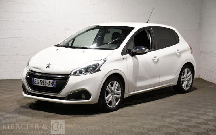 PEUGEOT 208 1.2 PURETECH 82CH STYLE vente à pro pour pieces sans carte grise BLANC EG-598-AH