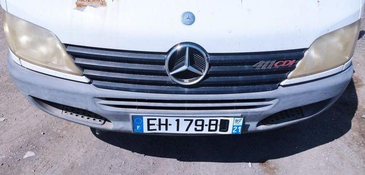MERCEDES SPRINTER 411 CDI 2,2 D CHASSIS CABINE LONG 109 CV AVEC BENNE – 227626 KMS BLANC EH-179-BD