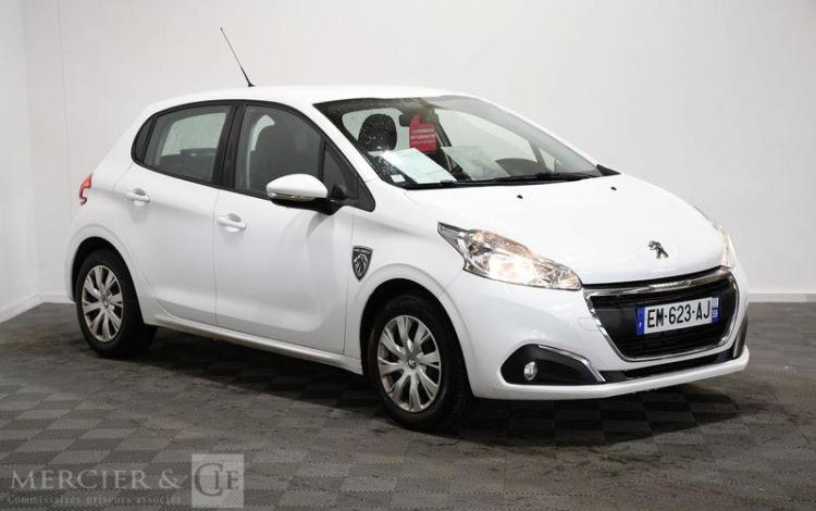 PEUGEOT 208 STE 1,6 BLUE HDI 100 PREMIUM BLANC EM-623-AJ