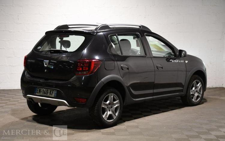 DACIA SANDERO STEPWAY 1,5 DCI 90 NOIR EN-149-KF