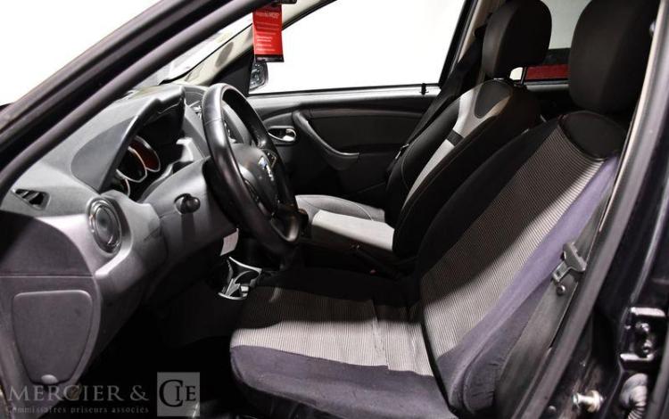 DACIA DUSTER BLACK TOUCH DCI 110 4X2 GRIS ER-414-HG
