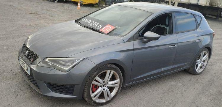 SEAT LEON CUPRA 1,6 TSI – ESSENCE – 104524 KMS – POUR PIECES – GRIS WW-626-LS