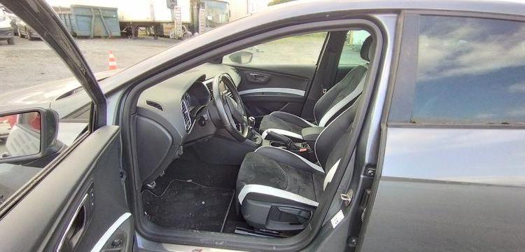 SEAT LEON CUPRA 1,6 TSI – ESSENCE – 104524 KMS – POUR PIECES – GRIS WW-626-LS