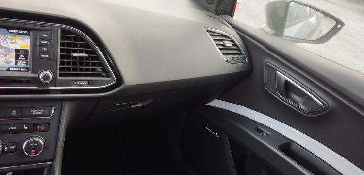 SEAT LEON CUPRA 1,6 TSI – ESSENCE – 104524 KMS – POUR PIECES – GRIS WW-626-LS
