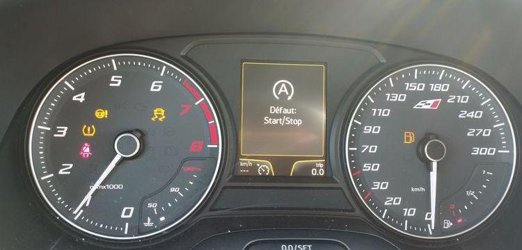 SEAT LEON CUPRA 1,6 TSI – ESSENCE – 104524 KMS – POUR PIECES – GRIS WW-626-LS