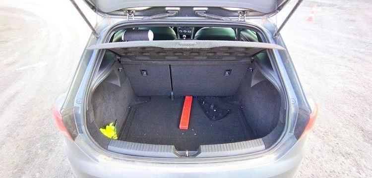 SEAT LEON CUPRA 1,6 TSI – ESSENCE – 104524 KMS – POUR PIECES – GRIS WW-626-LS
