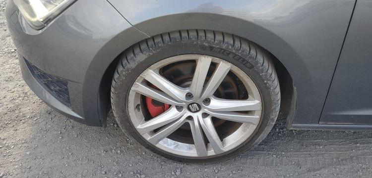 SEAT LEON CUPRA 1,6 TSI – ESSENCE – 104524 KMS – POUR PIECES – GRIS WW-626-LS