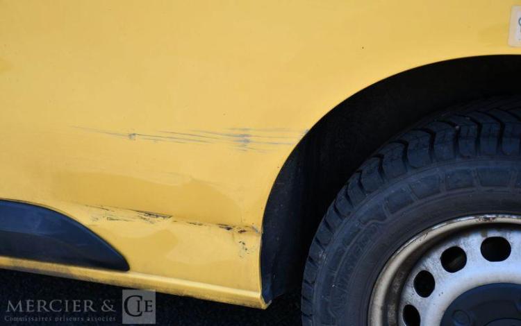 CITROEN JUMPY 1.6 BLUEHDI 95 M CONFORT JAUNE ES-023-PC